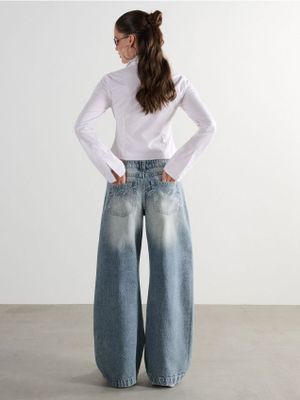 Jeansy damskie w miejskim stylu casualowe ze sklepu: Cropp w kategorii: Jeansy damskie - zdjęcie 4198BBB-532-6969_090MH-50J