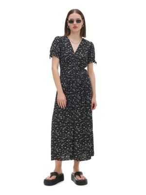 Sukienka ze sklepu: Cropp w kategorii: Sukienki - zdjęcie 4198BBB-532-6969_1441S-99M