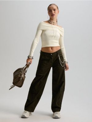 Spodnie damskie na wiosnę casual ze sklepu: Cropp w kategorii: Spodnie damskie - zdjęcie 4198BBB-532-6969_260HX-90X