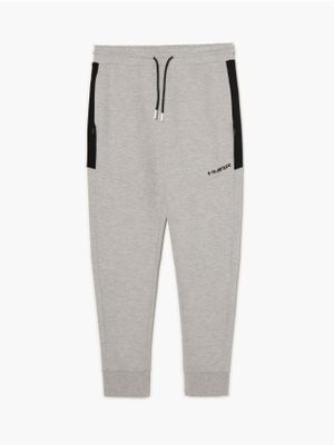 Spodnie męskie w sportowym stylu ze sklepu: Cropp w kategorii: Spodnie męskie - zdjęcie 4198BBB-532-6969_267HY-09M