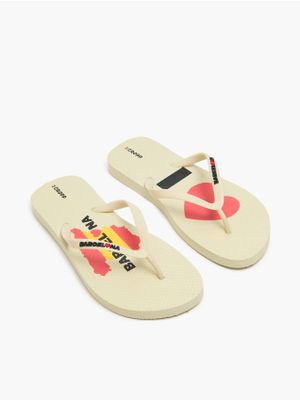 Klapki damskie na lato ze sklepu: Cropp w kategorii: Klapki damskie - zdjęcie 4198BBB-532-6969_318IG-08X
