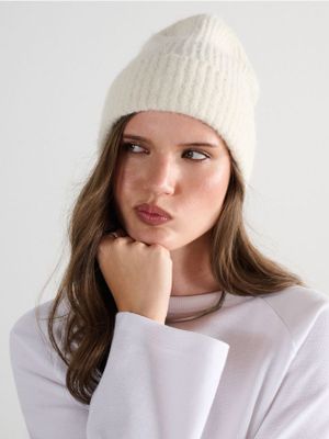 Czapka zimowa damska ze sklepu: Cropp w kategorii: Czapki zimowe damskie - zdjęcie 4198BBB-532-6969_345AU-01X