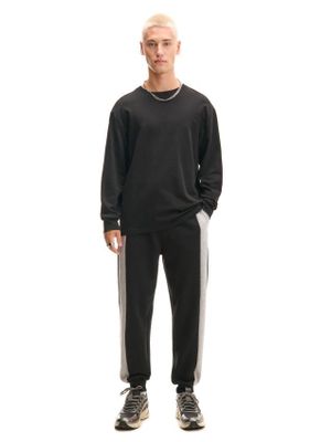Spodnie męskie jesienne sportowe ze sklepu: Cropp w kategorii: Spodnie męskie - zdjęcie 4198BBB-532-6969_350FN-99X