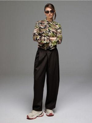 Spodnie damskie retro jesienne ze sklepu: Cropp w kategorii: Spodnie damskie