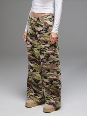 Spodnie męskie w militarnym stylu ze sklepu: Cropp w kategorii: Spodnie męskie - zdjęcie 4198BBB-532-6969_378KA-78M