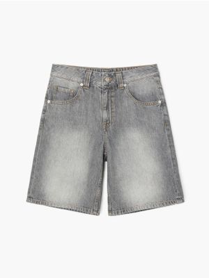 Szorty casualowe ze sklepu: Cropp w kategorii: Szorty - zdjęcie 4198BBB-532-6969_477HX-09J