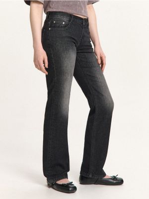 Jeansy damskie ze sklepu: Cropp w kategorii: Jeansy damskie - zdjęcie 4198BBB-532-6969_530HX-99J