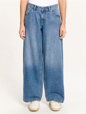 Jeansy damskie wiosenne ze sklepu: Cropp w kategorii: Jeansy damskie - zdjęcie 4198BBB-532-6969_532HX-50J