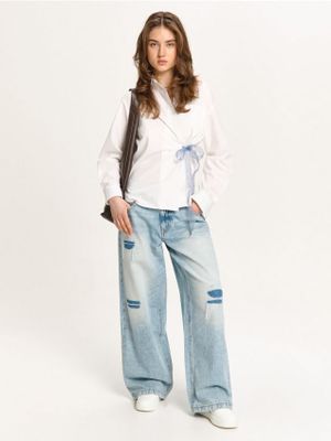 Jeansy damskie w miejskim stylu ze sklepu: Cropp w kategorii: Jeansy damskie - zdjęcie 4198BBB-532-6969_532HX-50M
