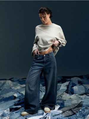 Jeansy damskie casual w miejskim stylu ze sklepu: Cropp w kategorii: Jeansy damskie - zdjęcie 4198BBB-532-6969_538HX-55J