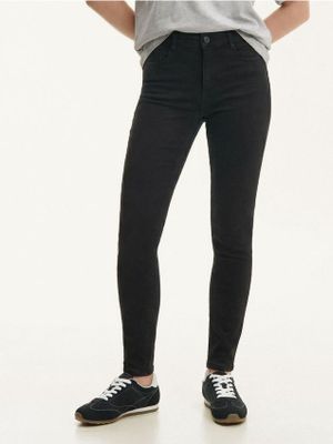Jeansy damskie na wiosnę w miejskim stylu ze sklepu: Cropp w kategorii: Jeansy damskie - zdjęcie 4198BBB-532-6969_545HX-99J