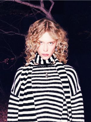 Sweter damski zimowy ze sklepu: Cropp w kategorii: Swetry damskie