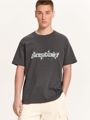 T-shirt męski w stylu młodzieżowym ze sklepu: Cropp w kategorii: T-shirty męskie - zdjęcie 4198BBB-532-6969_680HY-90X