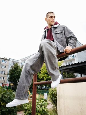 Jeansy męskie casualowe ze sklepu: Cropp w kategorii: Jeansy męskie - zdjęcie 4198BBB-532-6969_735HX-09J