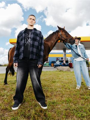 Jeansy męskie ze sklepu: Cropp w kategorii: Jeansy męskie - zdjęcie 4198BBB-532-6969_735HX-99X