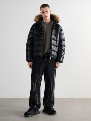 Jeansy damskie w miejskim stylu ze sklepu: Cropp w kategorii: Jeansy damskie
