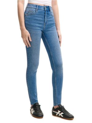 Jeansy damskie ze sklepu: Cropp w kategorii: Jeansy damskie - zdjęcie 4198BBB-532-6969_771FK-50J
