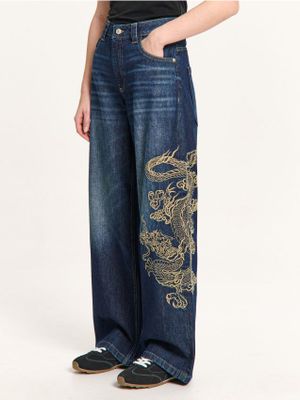Jeansy damskie wiosenne ze sklepu: Cropp w kategorii: Jeansy damskie - zdjęcie 4198BBB-532-6969_812CT-59J