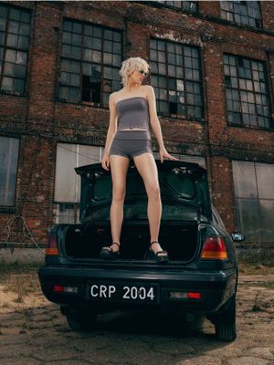 Bluzka damska ze sklepu: Cropp w kategorii: Bluzki damskie - zdjęcie 4198BBB-532-6969_931FL-90X