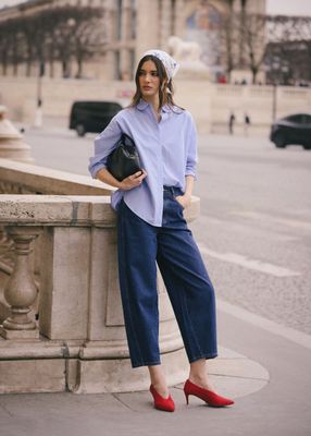 Jeansy damskie w miejskim stylu Diverse ze sklepu: Diverse w kategorii: Jeansy damskie - zdjęcie 44D75FA-DAF-8163_10049418