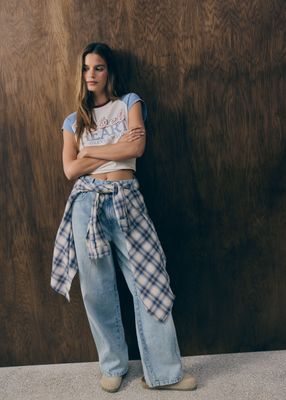 Jeansy damskie w miejskim stylu Diverse ze sklepu: Diverse w kategorii: Jeansy damskie - zdjęcie 44D75FA-DAF-8163_10050283