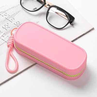Etui ze sklepu: Stylion w kategorii: Etui - zdjęcie 4D4DD33-06F-2088_10397