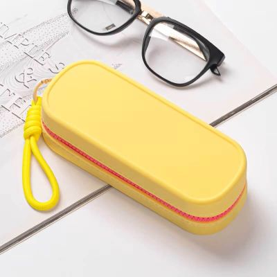 Etui STYLION ze sklepu: Stylion w kategorii: Etui - zdjęcie 4D4DD33-06F-2088_10400