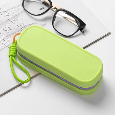 Etui ze sklepu: Stylion w kategorii: Etui - zdjęcie 4D4DD33-06F-2088_10401