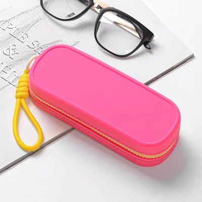Etui ze sklepu: Stylion w kategorii: Etui - zdjęcie 4D4DD33-06F-2088_10402