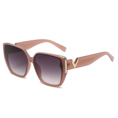 Okulary przeciwsłoneczne damskie ze sklepu: Stylion w kategorii: Okulary przeciwsłoneczne damskie - zdjęcie 4D4DD33-06F-2088_306