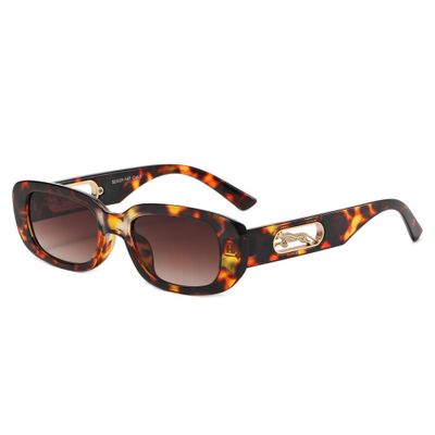 Okulary przeciwsłoneczne damskie STYLION ze sklepu: Stylion w kategorii: Okulary przeciwsłoneczne damskie - zdjęcie 4D4DD33-06F-2088_310