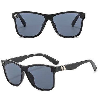 Okulary przeciwsłoneczne MAXAIR ze sklepu: Stylion w kategorii: Okulary przeciwsłoneczne męskie - zdjęcie 4D4DD33-06F-2088_312