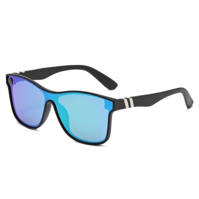 Okulary przeciwsłoneczne ze sklepu: Stylion w kategorii: Okulary przeciwsłoneczne męskie - zdjęcie 4D4DD33-06F-2088_316