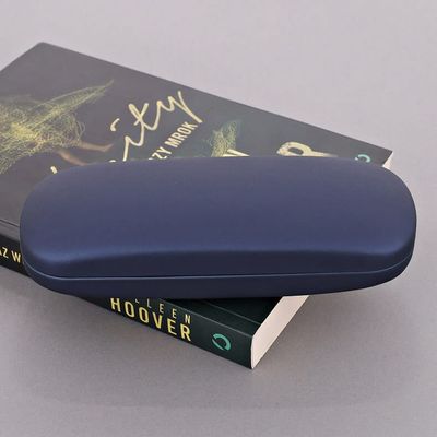 Etui ze sklepu: Stylion w kategorii: Etui - zdjęcie 4D4DD33-06F-2088_3954