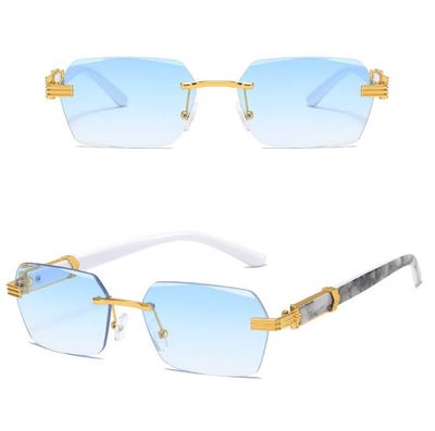 Okulary przeciwsłoneczne damskie ze sklepu: Stylion w kategorii: Okulary przeciwsłoneczne damskie - zdjęcie 4D4DD33-06F-2088_396