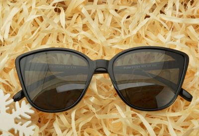 Okulary przeciwsłoneczne damskie ze sklepu: Stylion w kategorii: Okulary przeciwsłoneczne damskie - zdjęcie 4D4DD33-06F-2088_4269