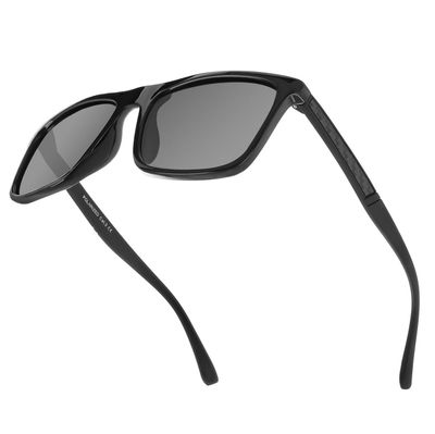 Okulary przeciwsłoneczne ze sklepu: Stylion w kategorii: Okulary przeciwsłoneczne męskie - zdjęcie 4D4DD33-06F-2088_4272