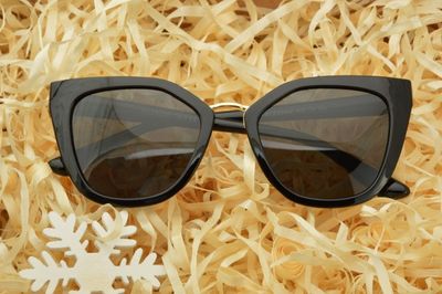 Okulary przeciwsłoneczne damskie ze sklepu: Stylion w kategorii: Okulary przeciwsłoneczne damskie - zdjęcie 4D4DD33-06F-2088_4274