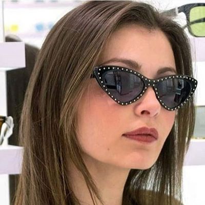Okulary przeciwsłoneczne damskie ze sklepu: Stylion w kategorii: Okulary przeciwsłoneczne damskie - zdjęcie 4D4DD33-06F-2088_4407