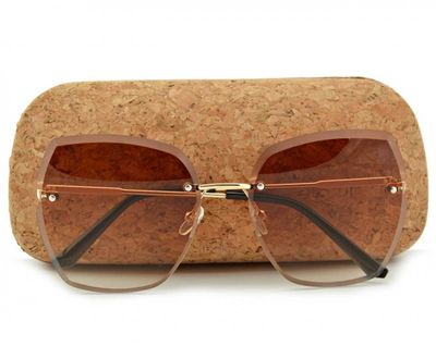 Okulary przeciwsłoneczne damskie ze sklepu: Stylion w kategorii: Okulary przeciwsłoneczne damskie - zdjęcie 4D4DD33-06F-2088_4621