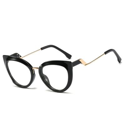 Okulary korekcyjne damskie ze sklepu: Stylion w kategorii: Okulary korekcyjne damskie - zdjęcie 4D4DD33-06F-2088_5405