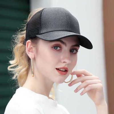 Czapka z daszkiem damska ze sklepu: Stylion w kategorii: Czapki z daszkiem damskie - zdjęcie 4D4DD33-06F-2088_5506