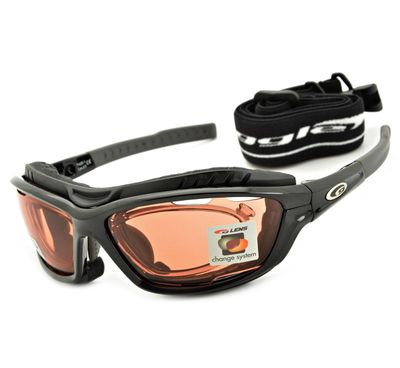Okulary przeciwsłoneczne GOGGLE ze sklepu: Stylion w kategorii: Okulary przeciwsłoneczne męskie - zdjęcie 4D4DD33-06F-2088_5805