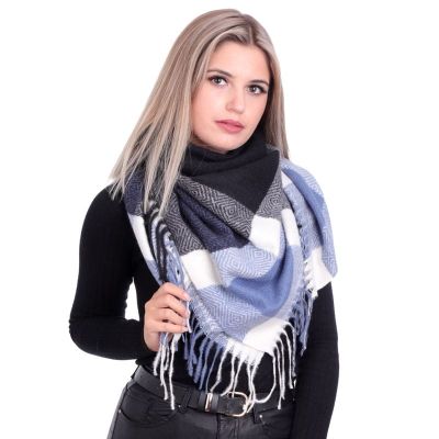 Szalik/chusta ze sklepu: Stylion w kategorii: Szaliki i chusty damskie - zdjęcie 4D4DD33-06F-2088_6558