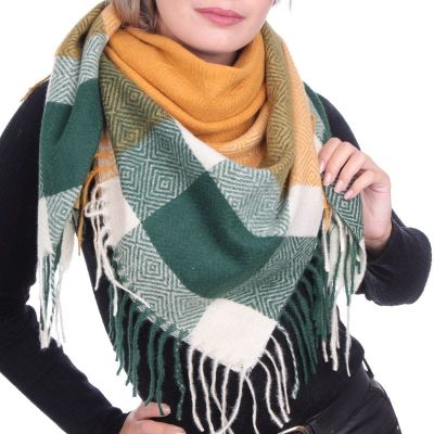 Szalik/chusta ze sklepu: Stylion w kategorii: Szaliki i chusty damskie - zdjęcie 4D4DD33-06F-2088_6562