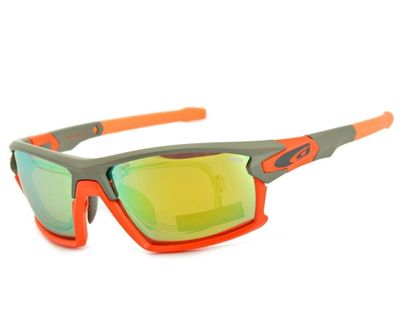 Okulary przeciwsłoneczne ze sklepu: Stylion w kategorii: Okulary przeciwsłoneczne męskie - zdjęcie 4D4DD33-06F-2088_6838