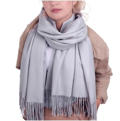 Szalik/chusta ze sklepu: Stylion w kategorii: Szaliki i chusty damskie - zdjęcie 4D4DD33-06F-2088_7795