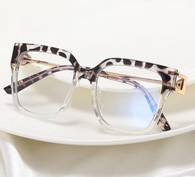 STYLION - Okulary zerówki ze sklepu: Stylion w kategorii: Okulary zerówki damskie - zdjęcie 4D4DD33-06F-2088_7873