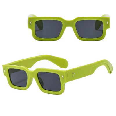 Okulary przeciwsłoneczne ze sklepu: Stylion w kategorii: Okulary przeciwsłoneczne męskie - zdjęcie 4D4DD33-06F-2088_8554