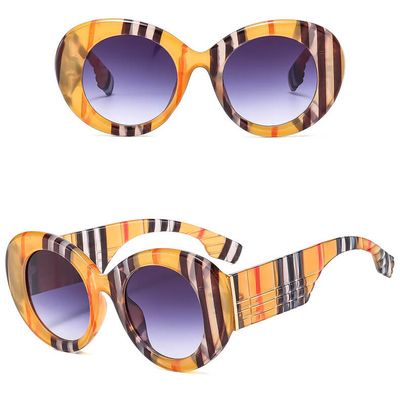 STYLION - Okulary przeciwsłoneczne damskie ze sklepu: Stylion w kategorii: Okulary przeciwsłoneczne damskie - zdjęcie 4D4DD33-06F-2088_8574